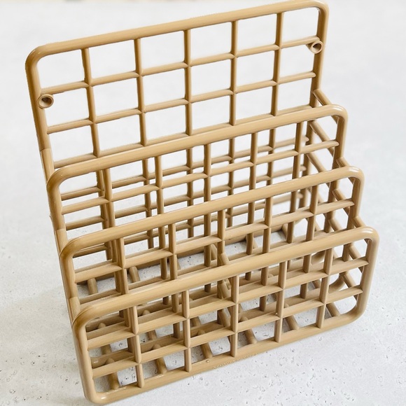 Vintage 1983 Yaffa Basic Line Tan Brown Plastic Mini Catch All Desk Organizer - Picture 1 of 4